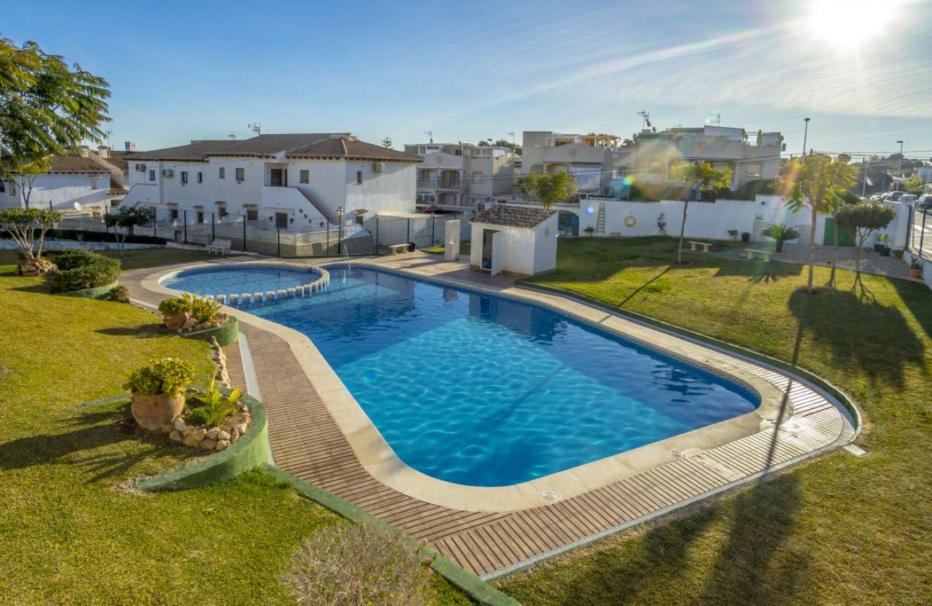 Tweedehands - Bungalow -
Los Balcones - Costa Blanca