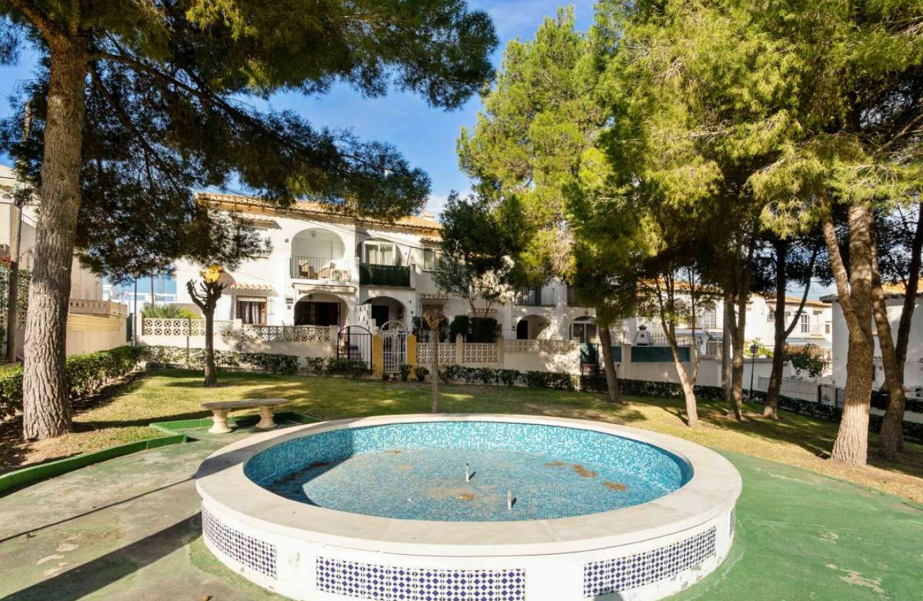 Z drugiej ręki - Bungalow -
Los Balcones - Costa Blanca