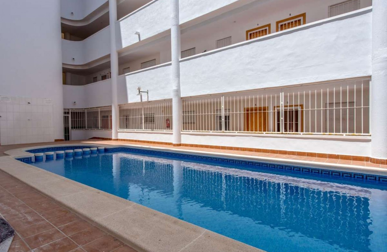 Resale - Apartment / flat -
Torrevieja - Costa Blanca