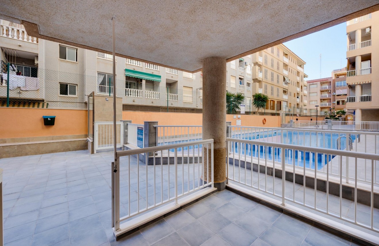 D'occasion - Appartement -
Torrevieja - Costa Blanca