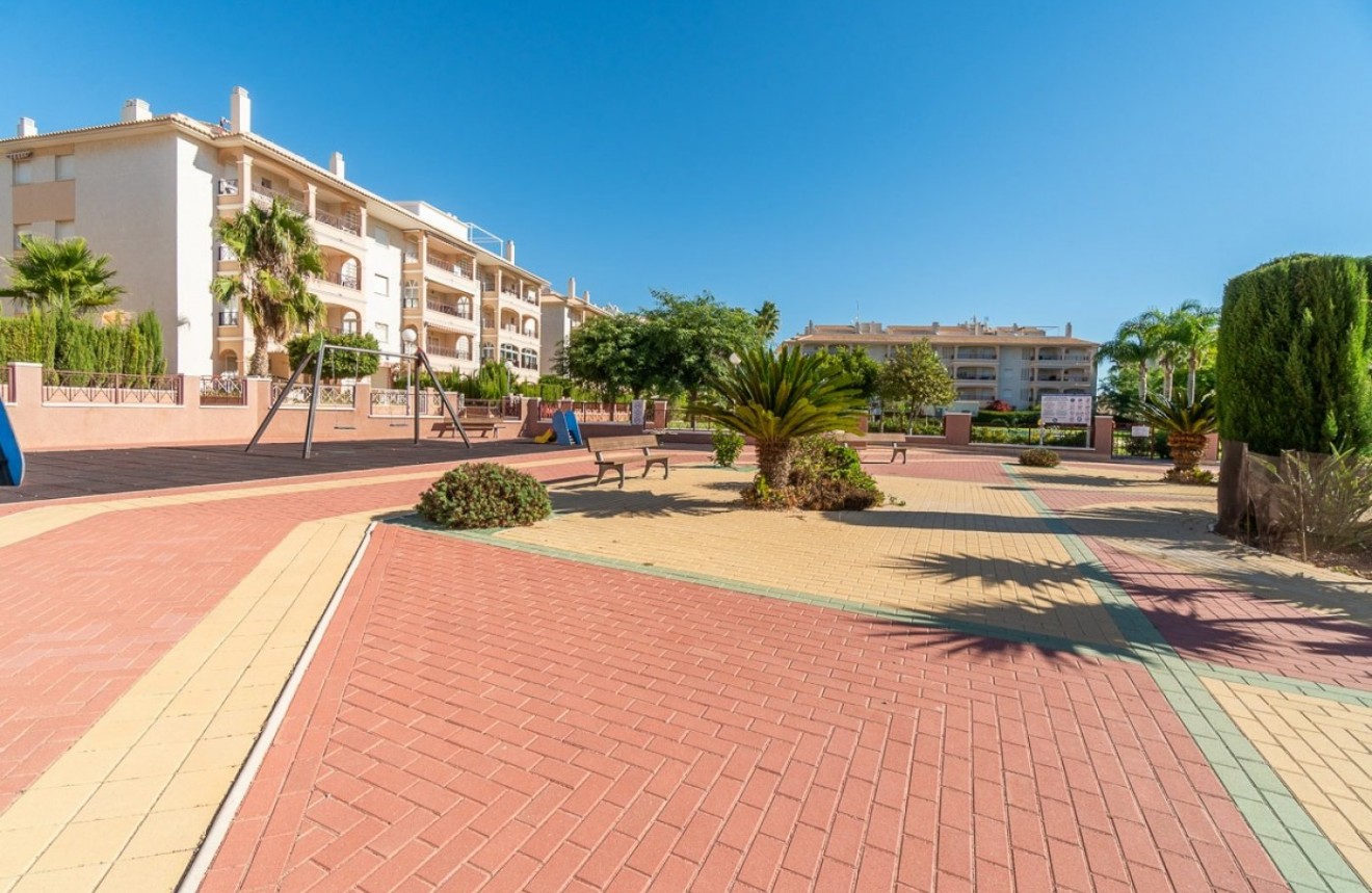 Aus zweiter Hand - Wohnung -
Orihuela Costa - Playa Flamenca