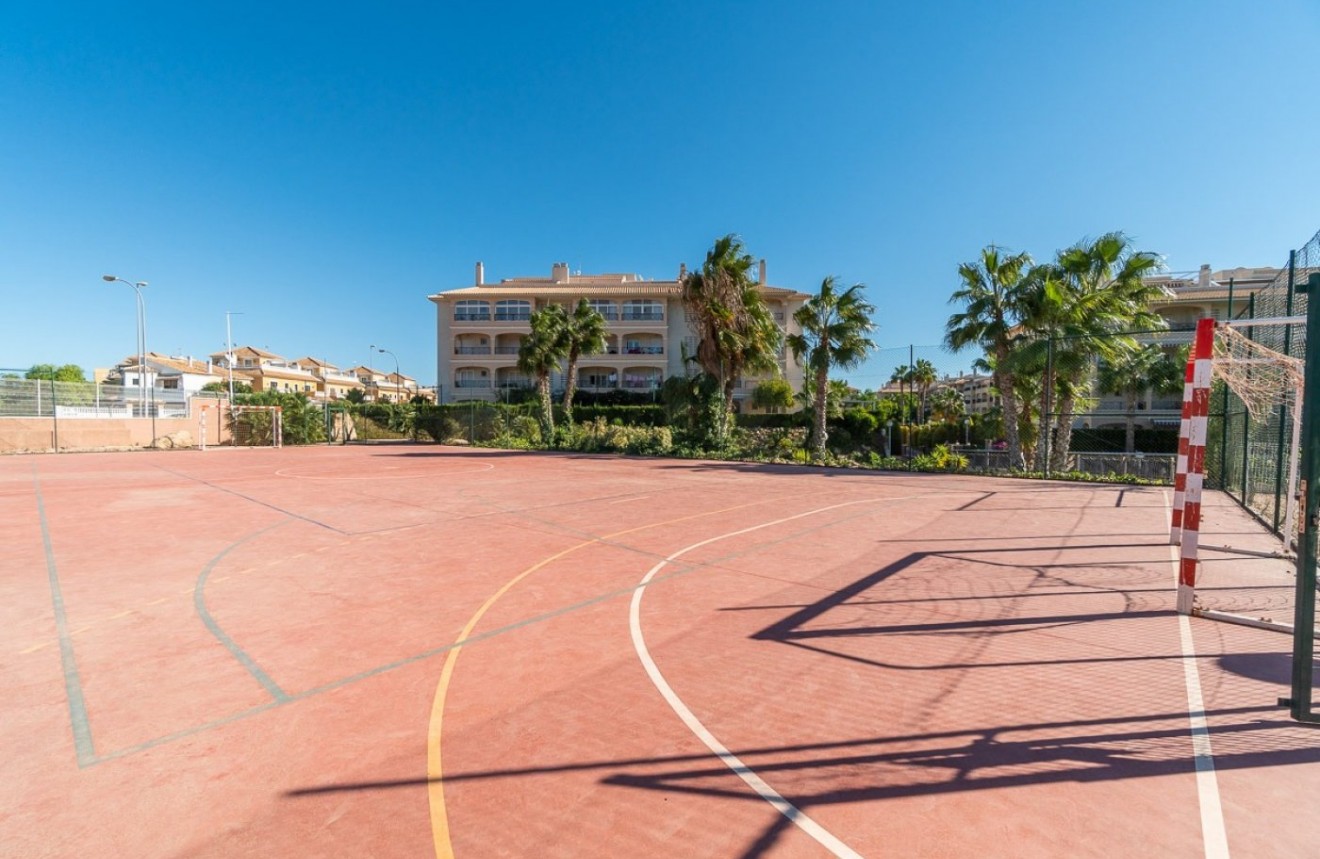 Z drugiej ręki - Mieszkanie w bloku -
Orihuela Costa - Playa Flamenca