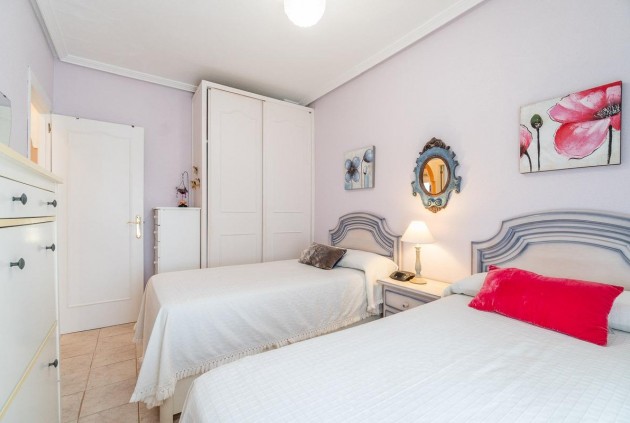 Aus zweiter Hand - Wohnung -
Orihuela Costa - La Zenia