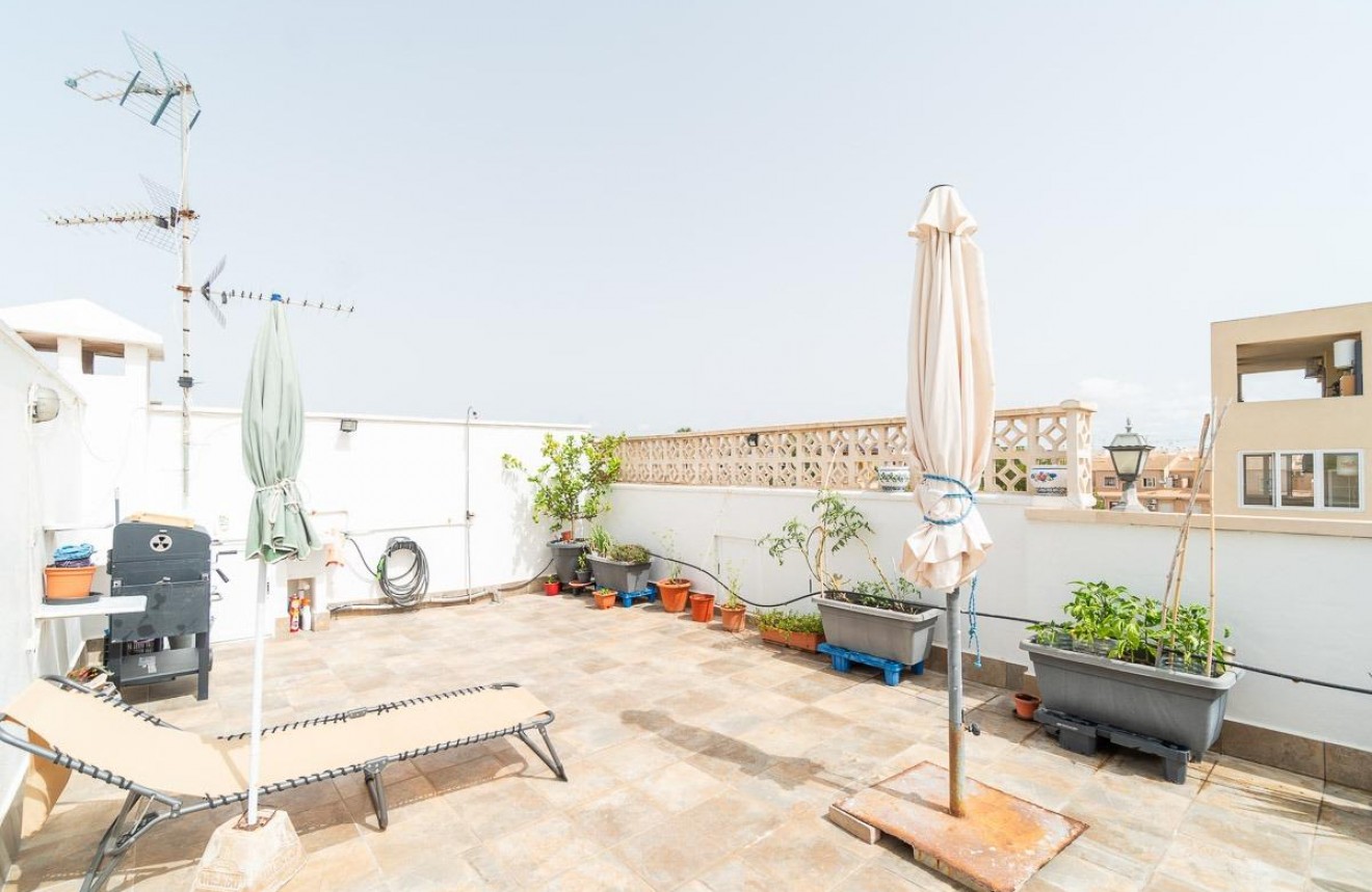 Tweedehands - Appartement / flat -
Orihuela Costa - La Zenia