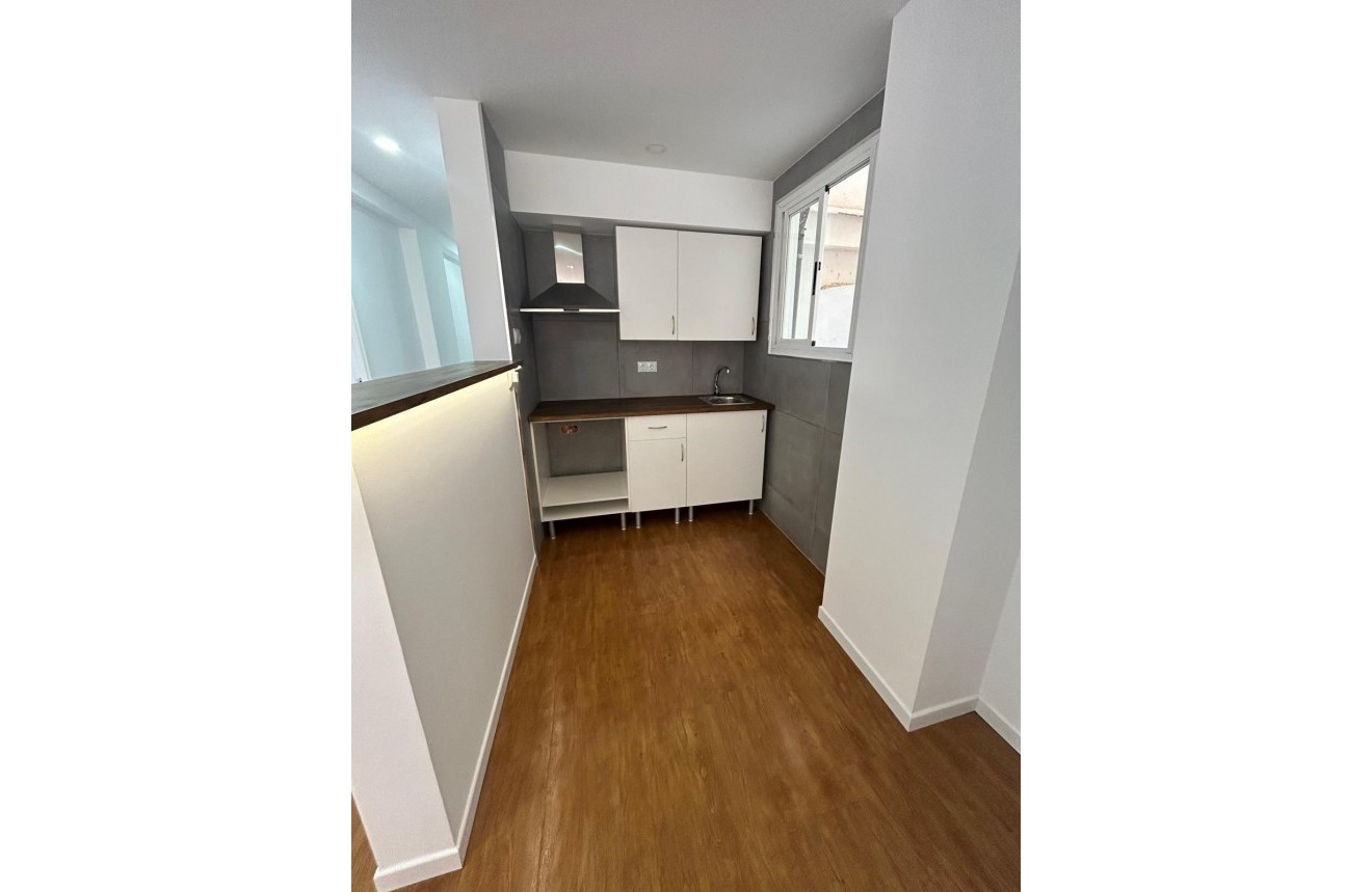 Resale - Apartment / flat -
Dolores - Dolores - Town