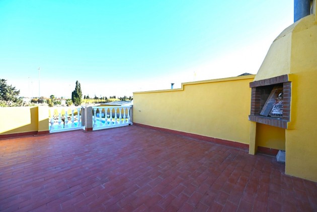 Resale - Bungalow -
Torrevieja - Costa Blanca