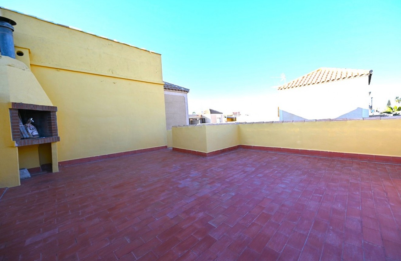 Resale - Bungalow -
Torrevieja - Costa Blanca