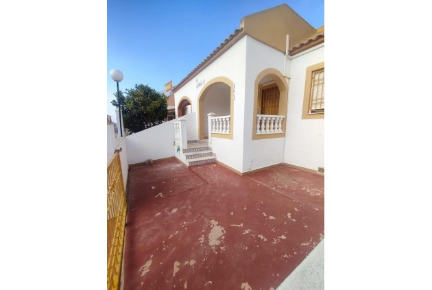 Aus zweiter Hand - Bungalow -
Torrevieja - Torretas