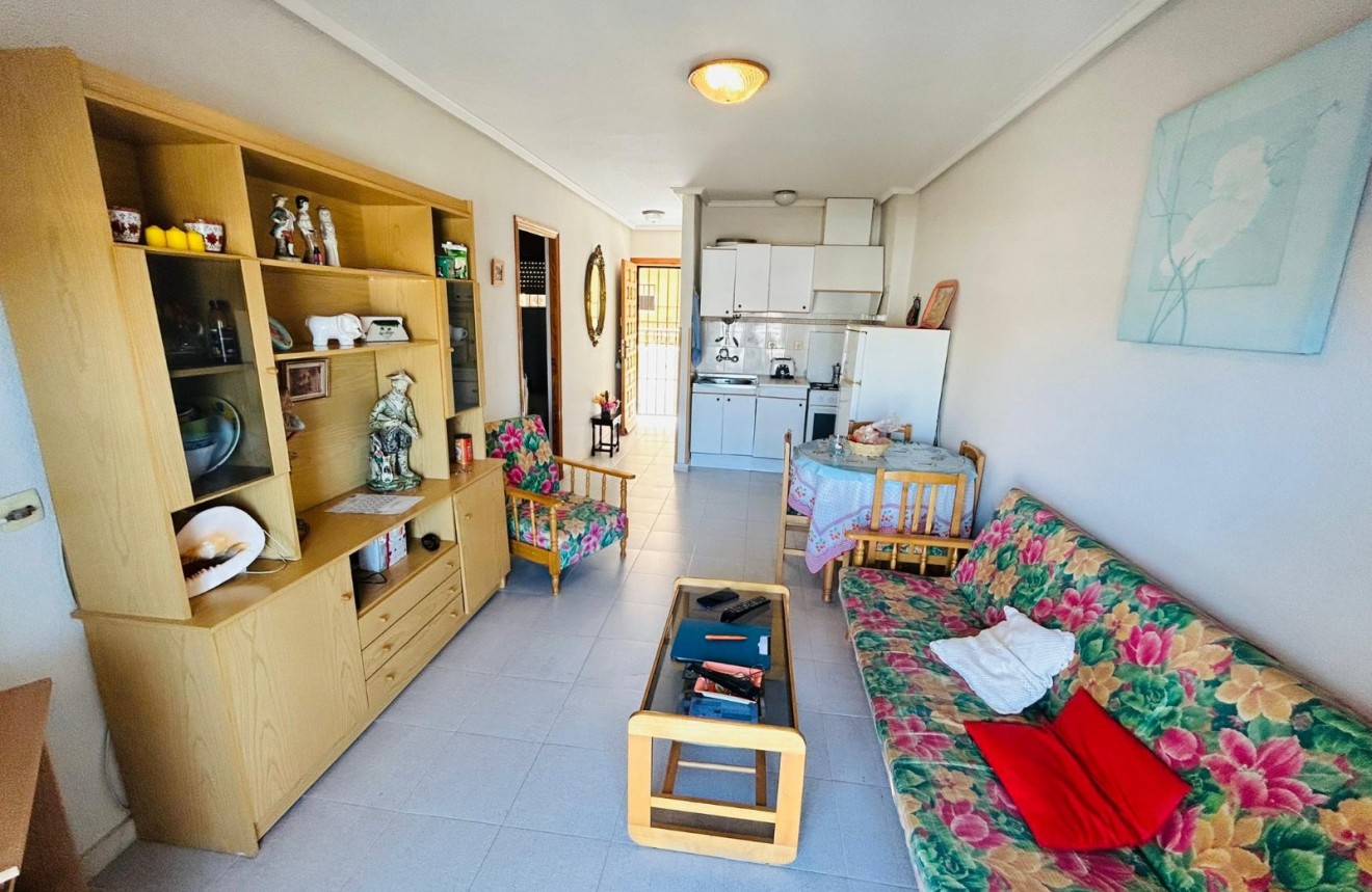 Resale - Apartment / flat -
El Chaparral - Inland