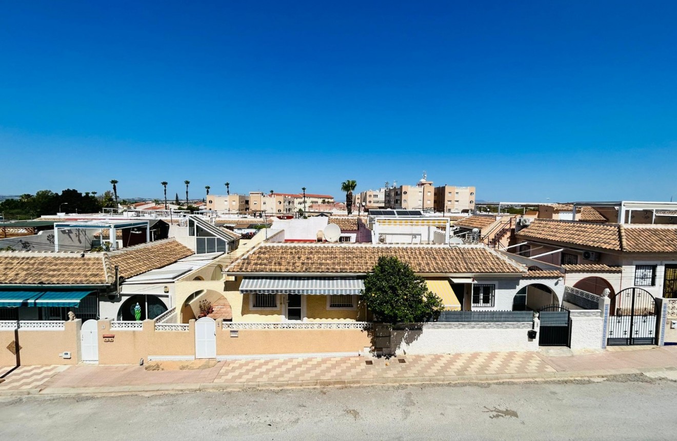 Tweedehands - Appartement / flat -
El Chaparral - Inland