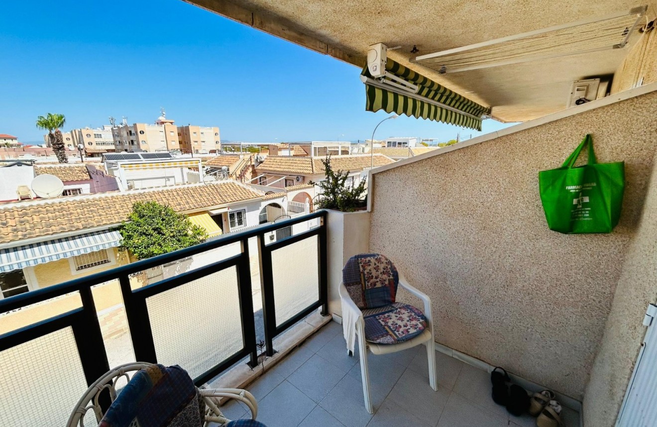 Tweedehands - Appartement / flat -
El Chaparral - Inland