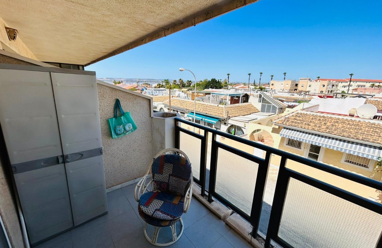 Tweedehands - Appartement / flat -
El Chaparral - Inland