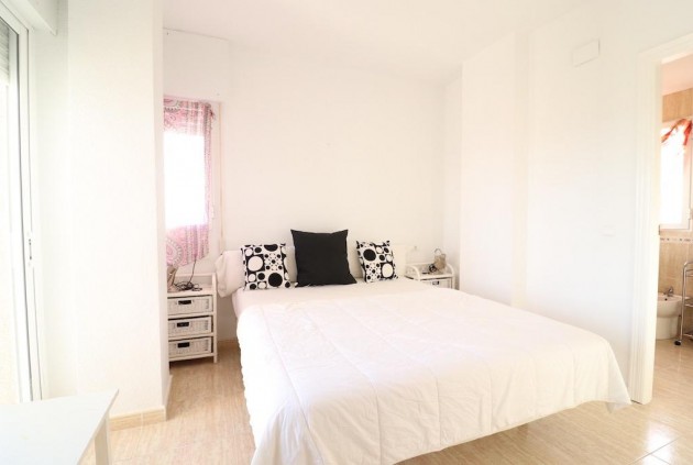 Aus zweiter Hand - Wohnung -
Orihuela Costa - Costa Blanca