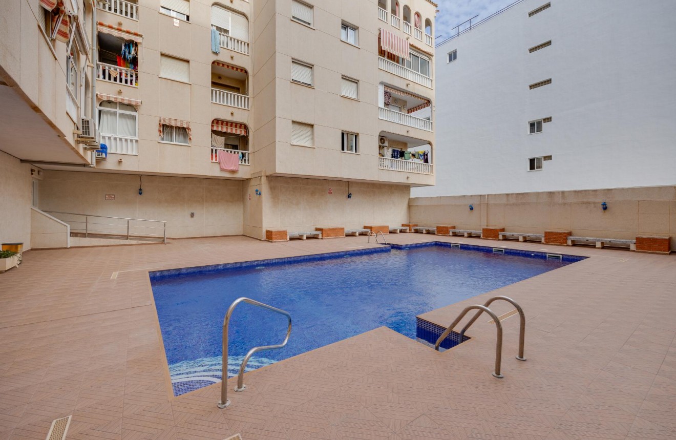 D'occasion - Appartement -
Torrevieja - Costa Blanca