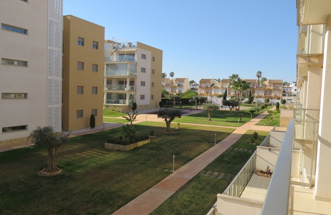 Segunda mano - Apartamento / piso -
Orihuela Costa - Costa Blanca