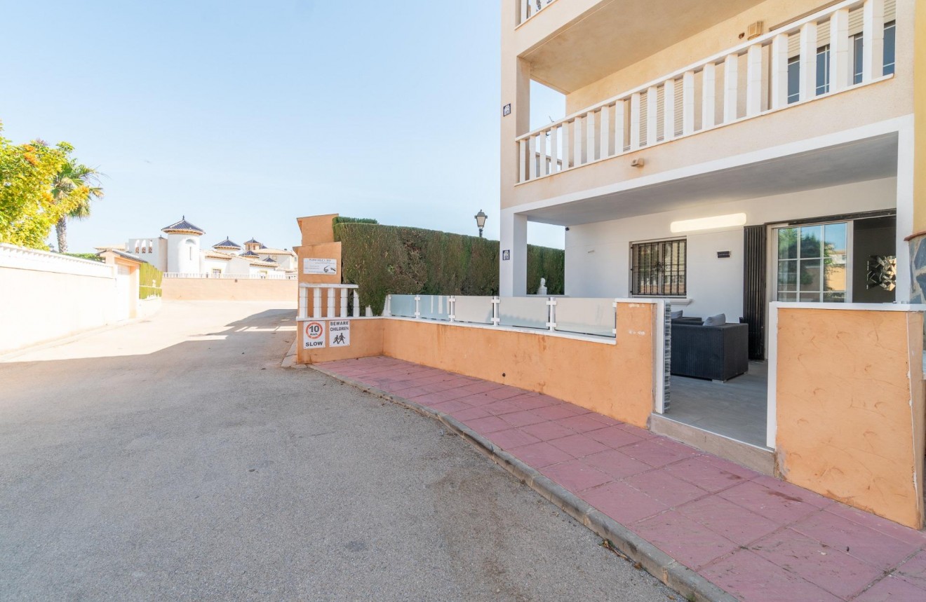 Tweedehands - Appartement / flat -
Orihuela Costa - Lomas de Cabo Roig