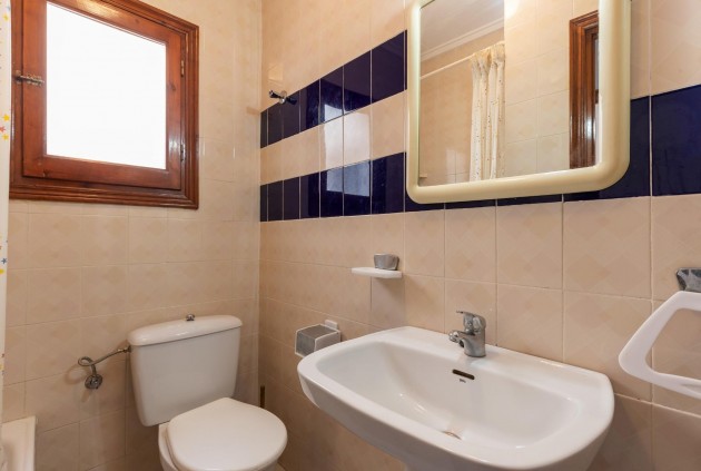 Z drugiej ręki - Bungalow -
Torrevieja - San luis