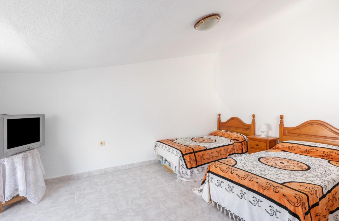 Resale - Bungalow -
Torrevieja - San luis