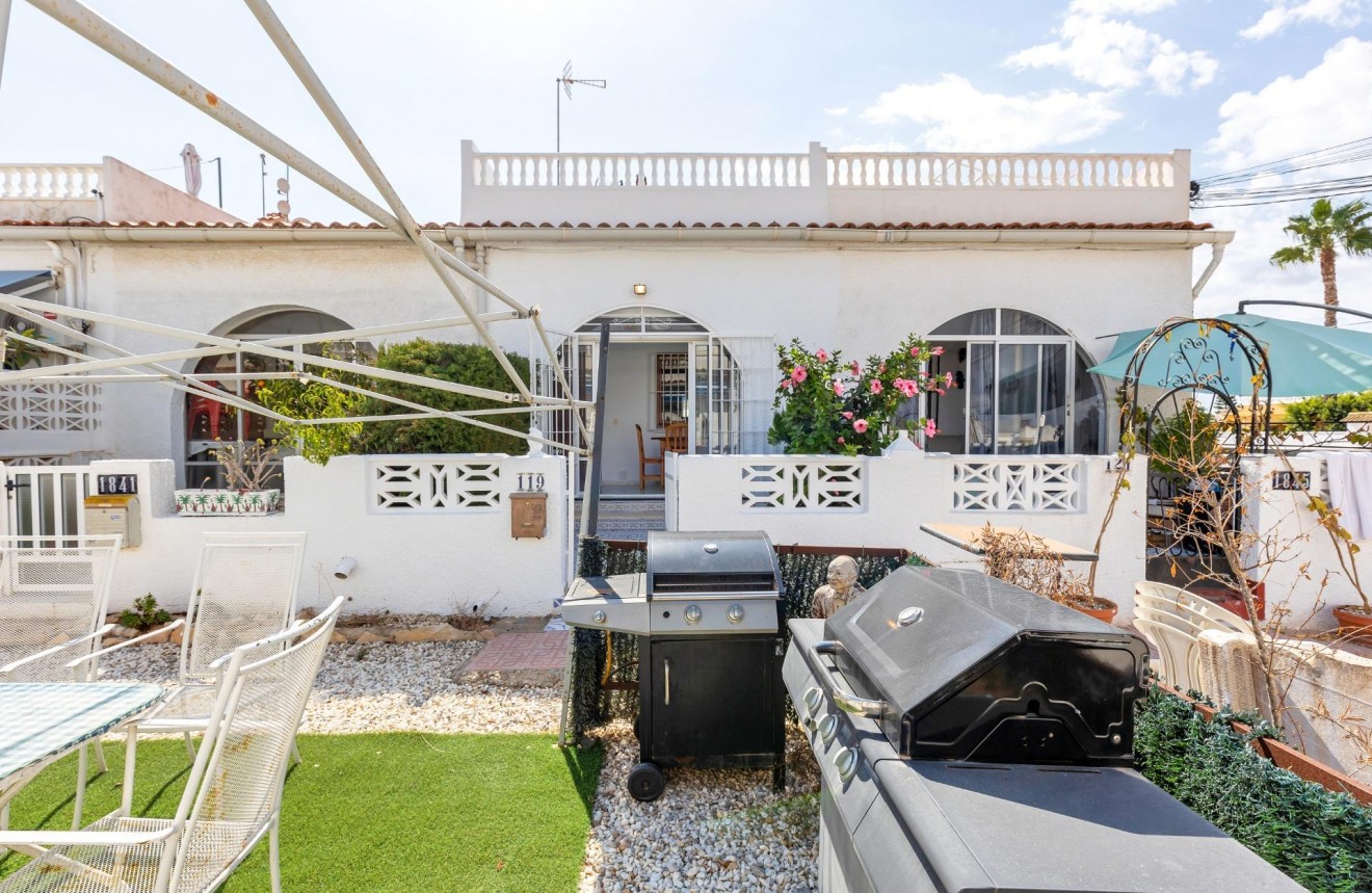 Segunda mano - Bungalow -
Torrevieja - San luis