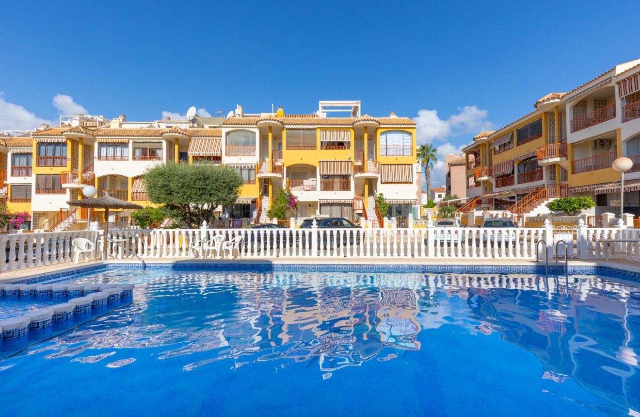 D'occasion - Appartement -
Torrevieja - Torreblanca