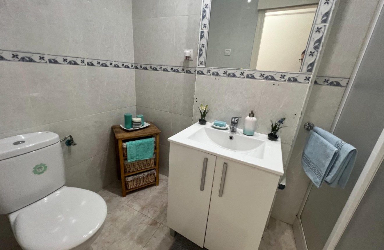 Aus zweiter Hand - Bungalow -
Torrevieja - Nueva Torrevieja