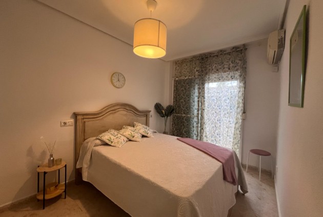 Aus zweiter Hand - Bungalow -
Torrevieja - Nueva Torrevieja