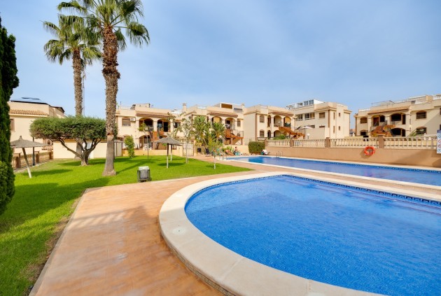 Z drugiej ręki - Bungalow -
Torrevieja - Costa Blanca