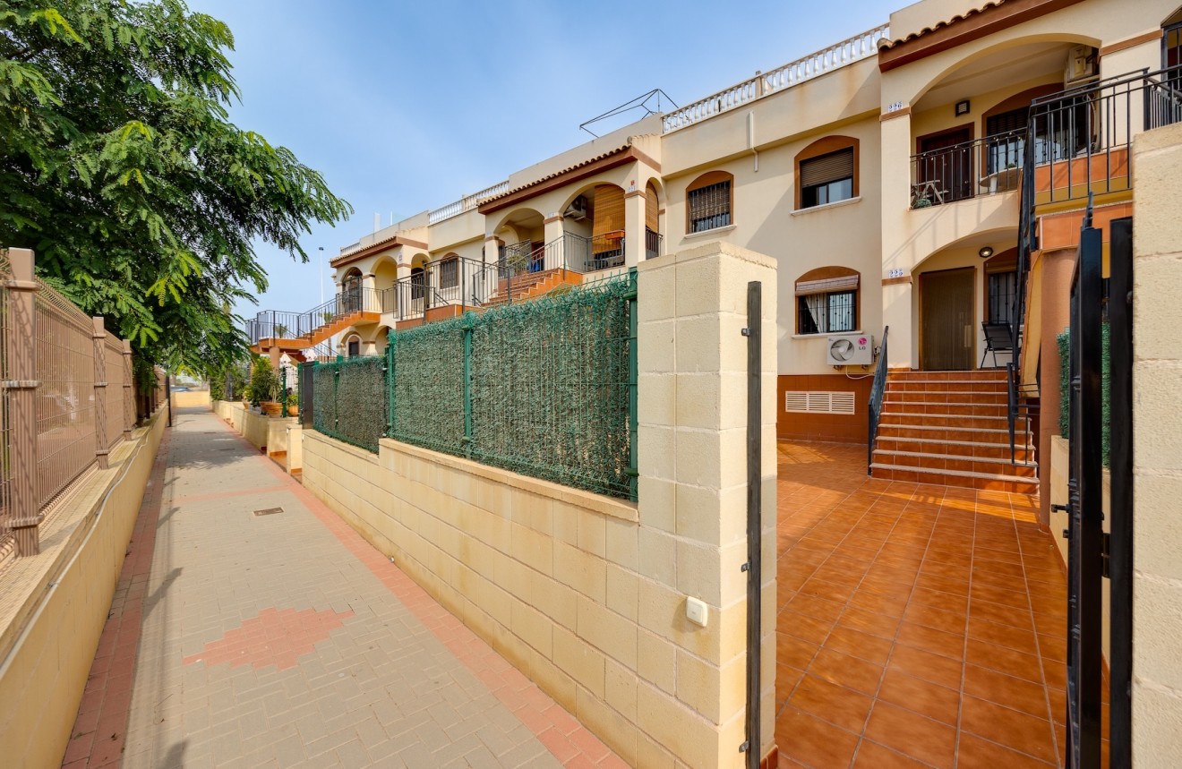 Z drugiej ręki - Bungalow -
Torrevieja - Costa Blanca