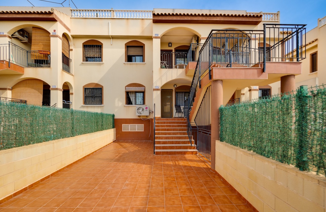 Z drugiej ręki - Bungalow -
Torrevieja - Costa Blanca