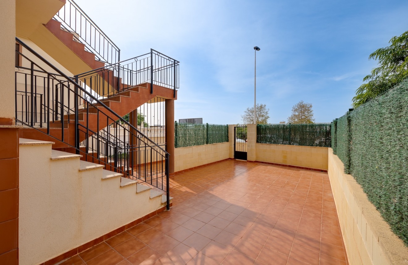 Z drugiej ręki - Bungalow -
Torrevieja - Costa Blanca