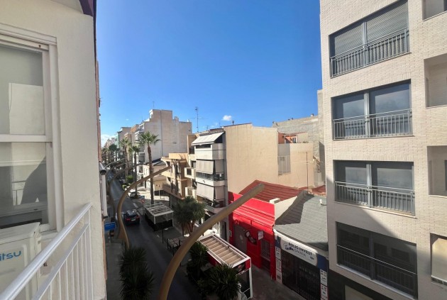 Aus zweiter Hand - Wohnung -
Torrevieja - Centro