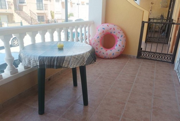 Tweedehands - Appartement / flat -
Daya Nueva - Av. Almoradi