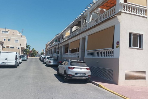 Resale - Apartment / flat -
Daya Nueva - Av. Almoradi