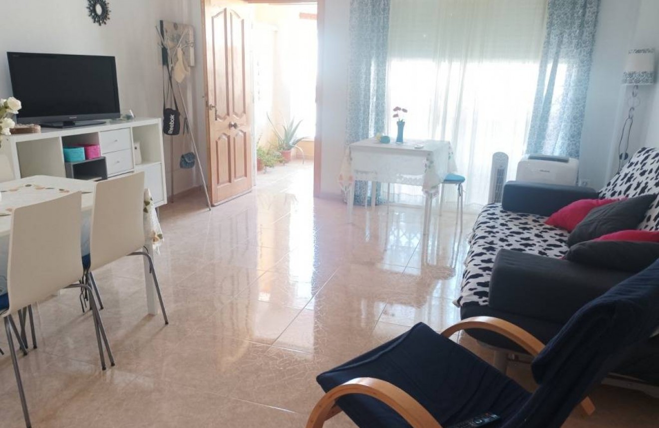 Tweedehands - Appartement / flat -
Daya Nueva - Av. Almoradi