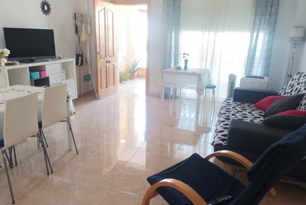 Tweedehands - Appartement / flat -
Daya Nueva - Av. Almoradi