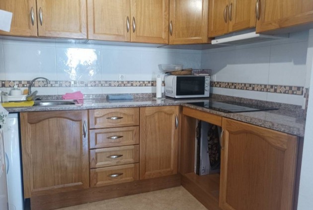 Segunda mano - Apartamento / piso -
Daya Nueva - Av. Almoradi