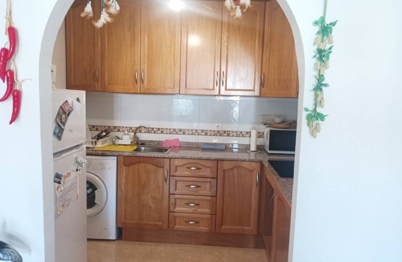 Segunda mano - Apartamento / piso -
Daya Nueva - Av. Almoradi