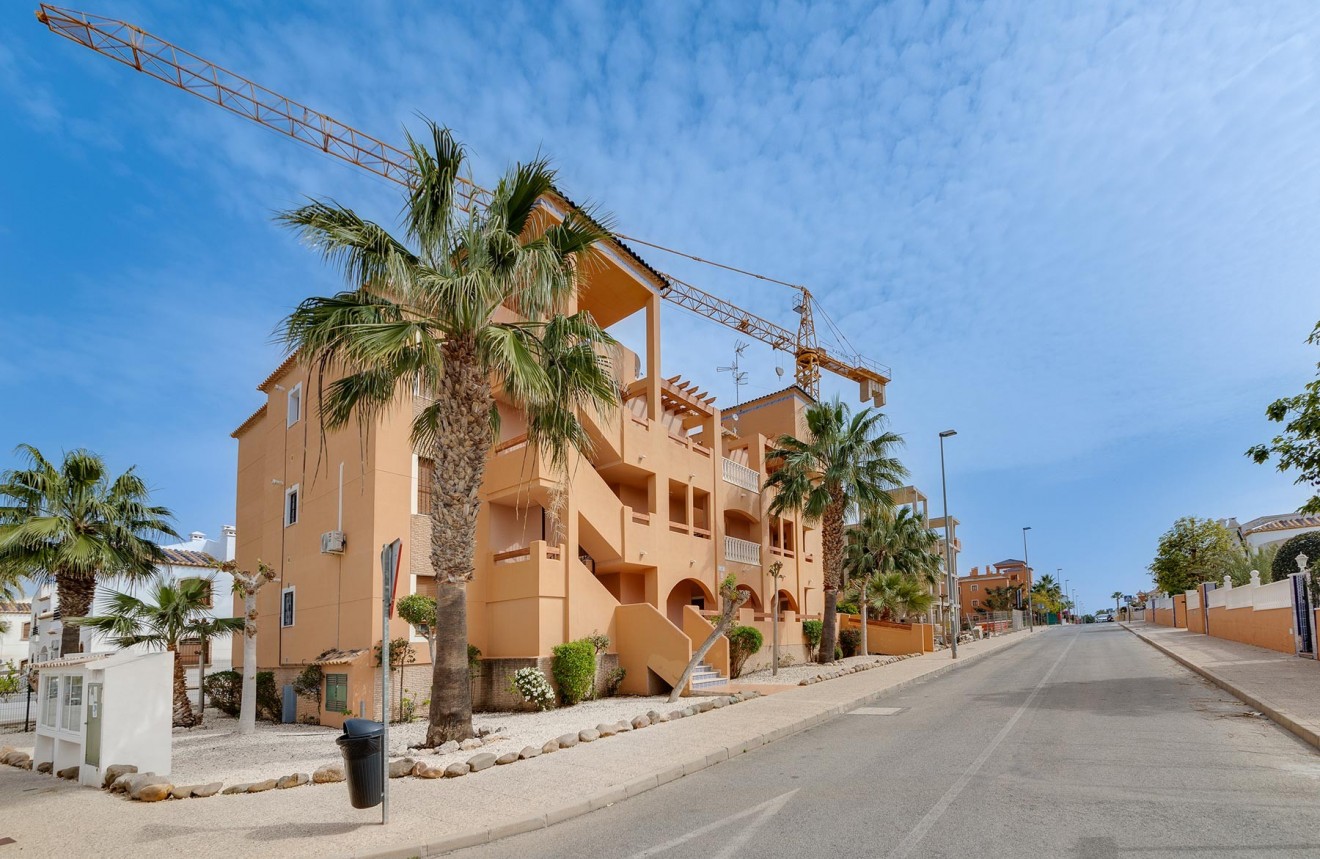 Aus zweiter Hand - Wohnung -
Orihuela Costa - Costa Blanca