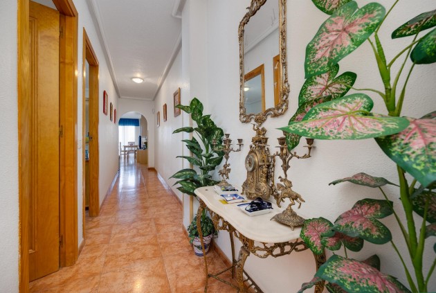 Resale - Apartment / flat -
Torrevieja - Costa Blanca