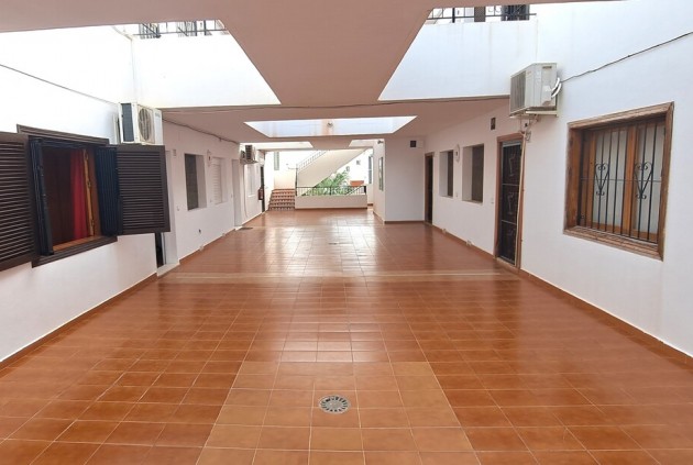 Aus zweiter Hand - Wohnung -
Villamartin - Costa Blanca