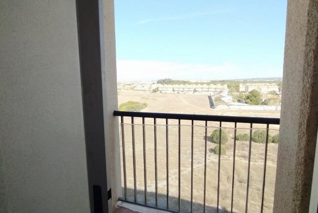 Resale - Apartment Penthouse -
Torrevieja - La Mata