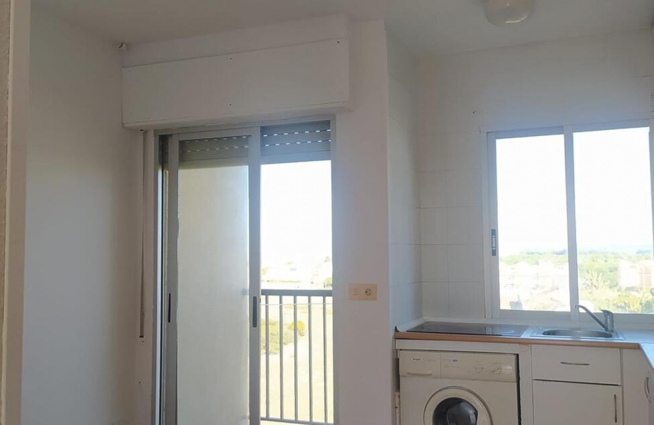 Z drugiej ręki - Apartment Penthouse -
Torrevieja - La Mata