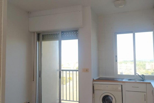 Z drugiej ręki - Apartment Penthouse -
Torrevieja - La Mata