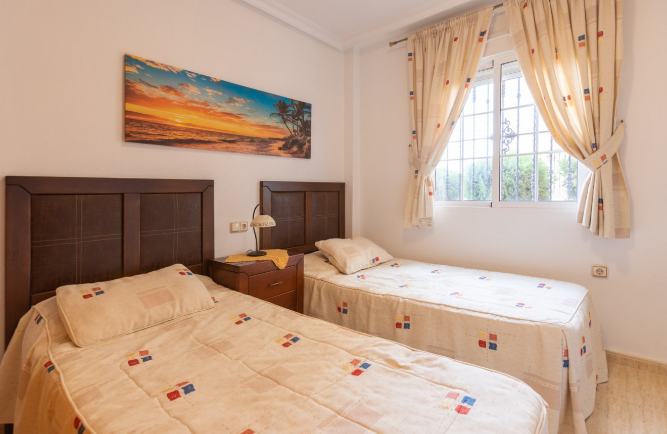 Aus zweiter Hand - Wohnung -
Orihuela Costa - Costa Blanca