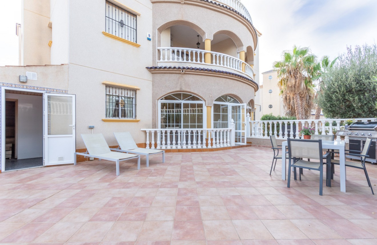 Aus zweiter Hand - Wohnung -
Orihuela Costa - Costa Blanca