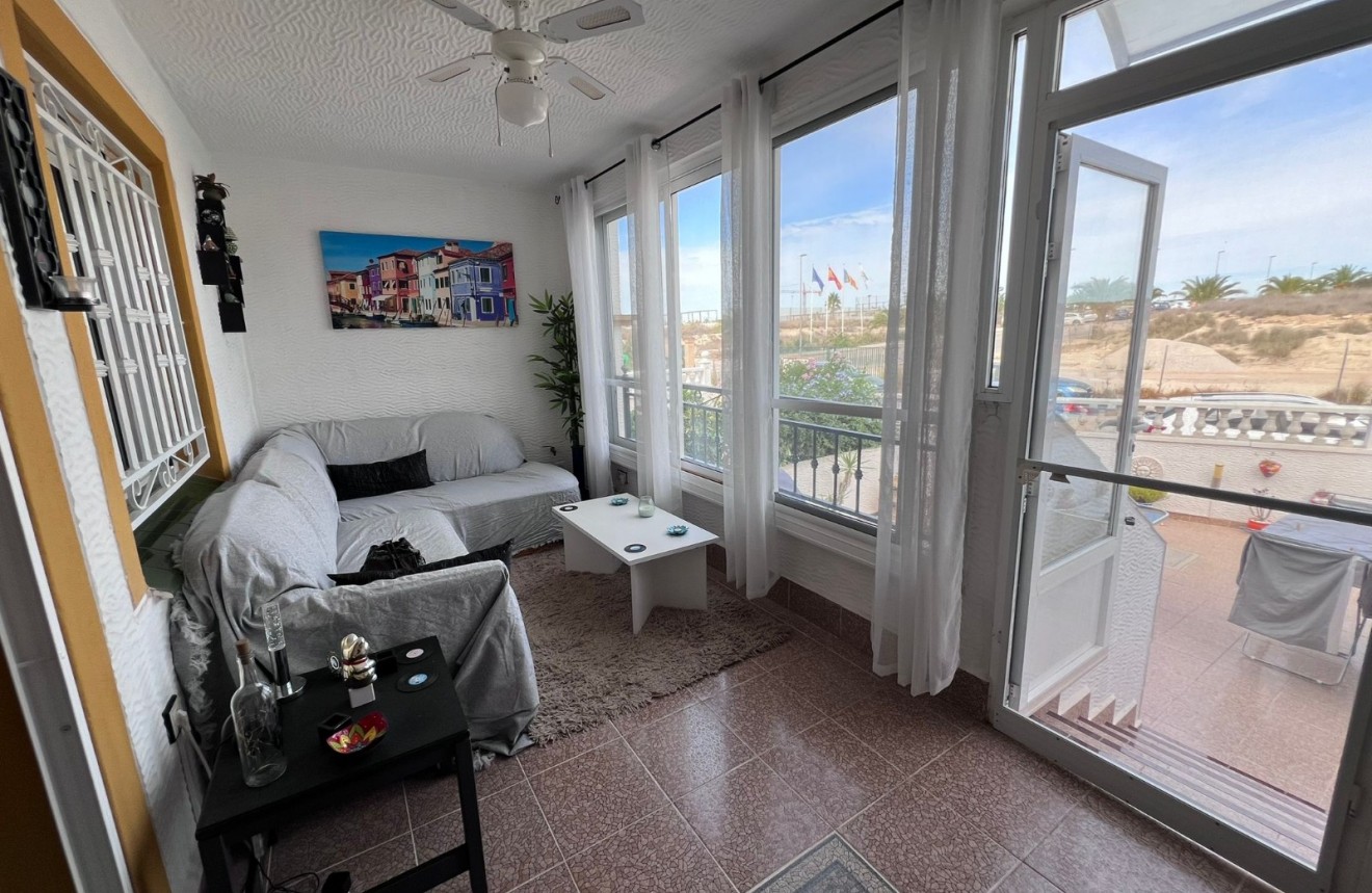 D'occasion - Appartement -
Orihuela - Inland