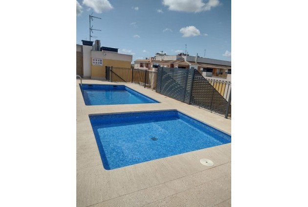 D'occasion - Appartement -
Almoradí - Inland