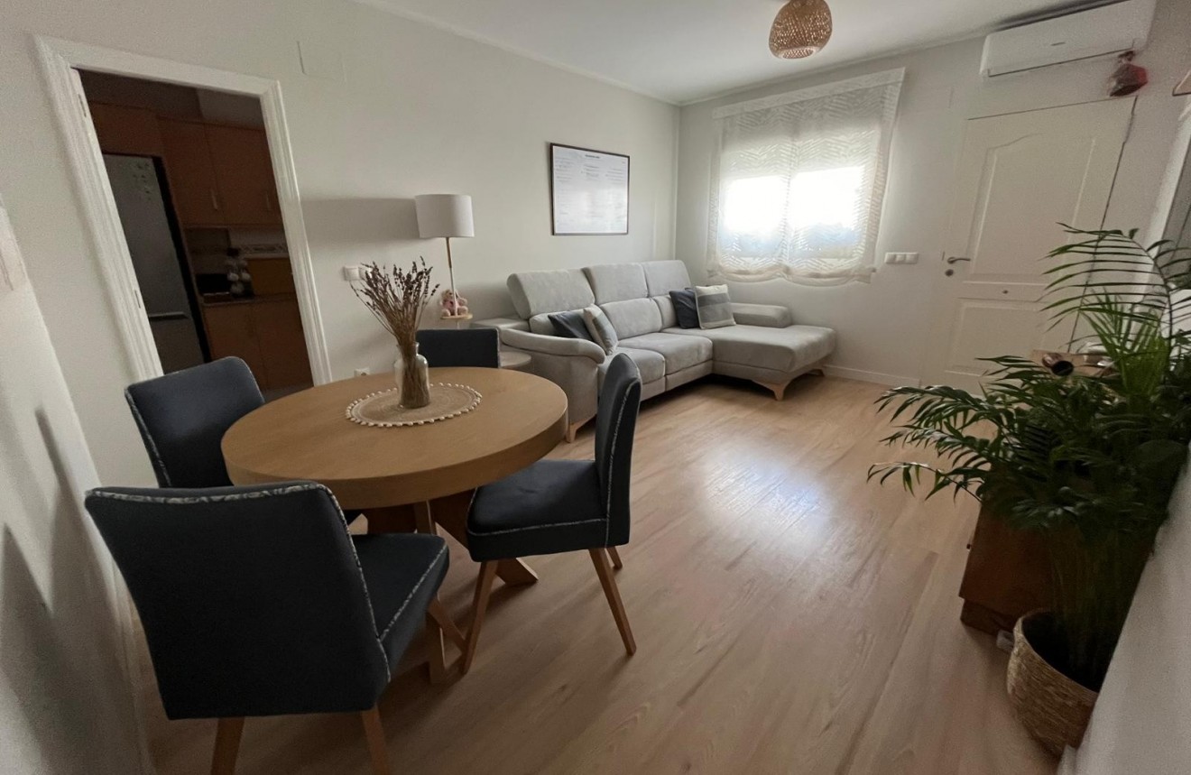 Tweedehands - Appartement / flat -
Almoradí - Inland