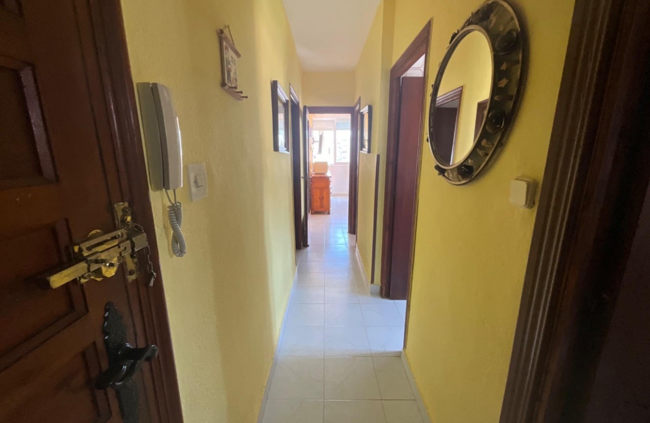 Resale - Apartment / flat -
Torrevieja - La Mata