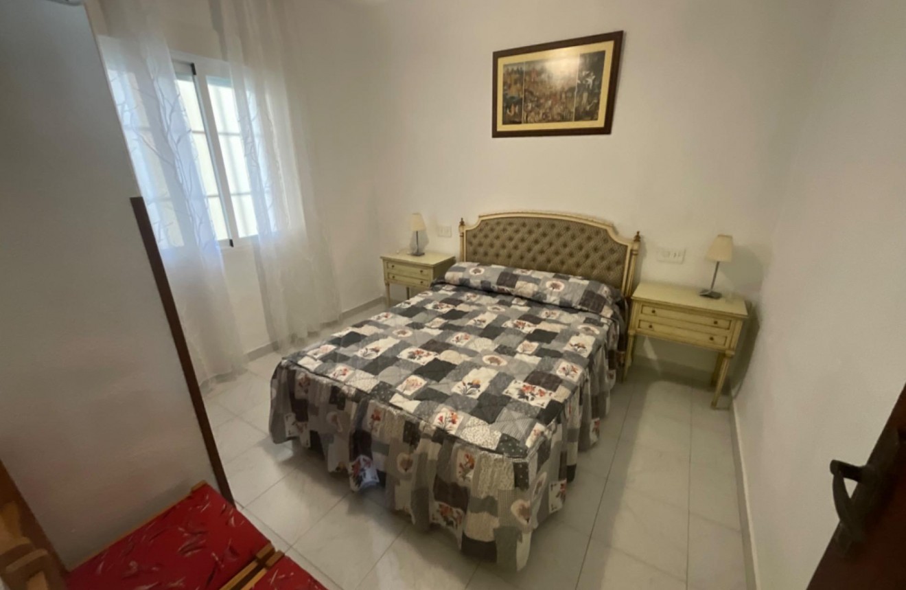 Resale - Apartment / flat -
Torrevieja - La Mata